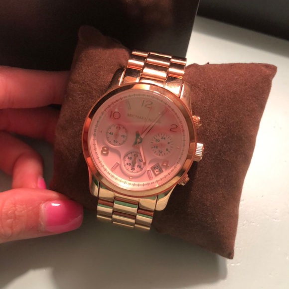 Michael Kors Rose Gold/Pink watch - Picture 3 of 6